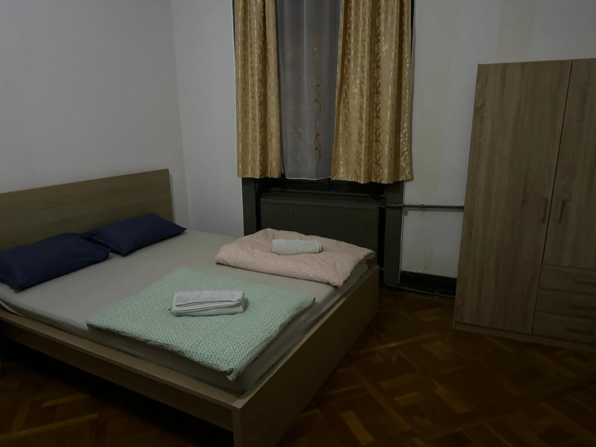 Holding Rooms Budapeste Exterior foto